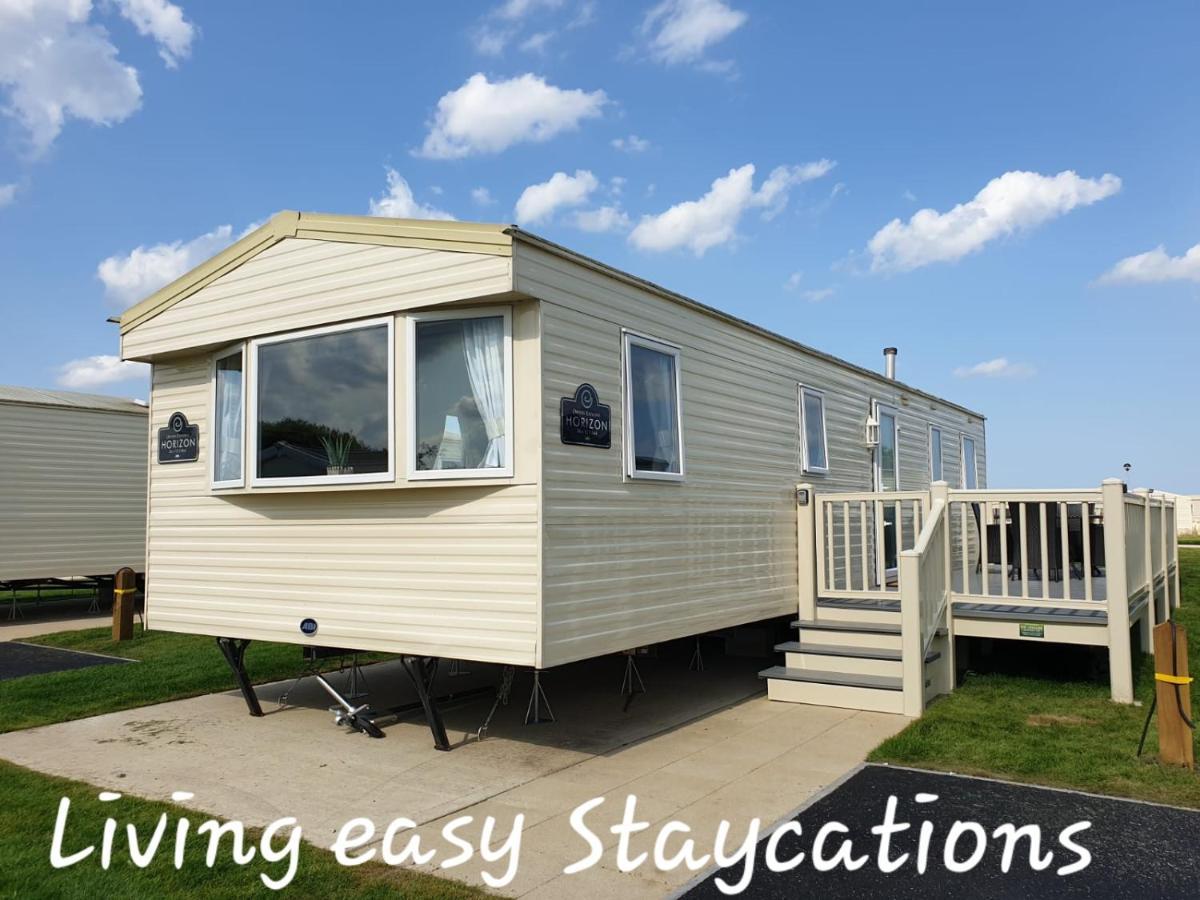 Living Easy Staycations At Tattershall Lakes 外观 照片